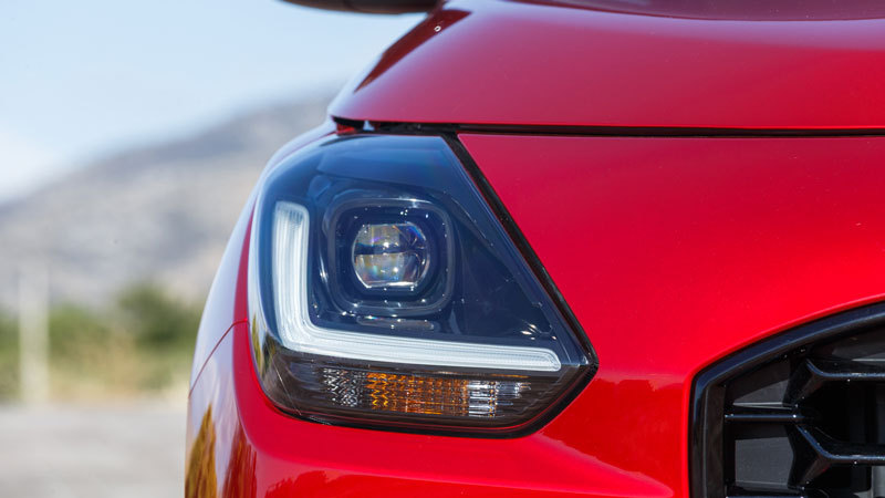 Suzuki Swift CVT: Αυτόματο μικρό made in Japan που καίει 5,3 λτ/100 χλμ