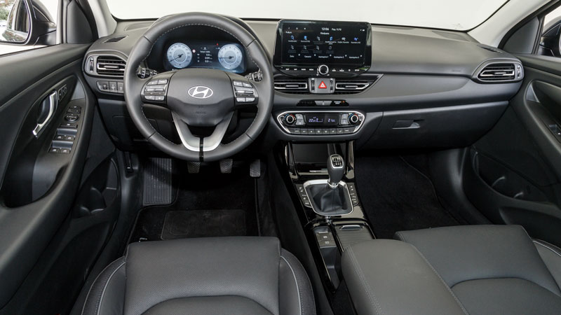 Hyundai i30 mild hybrid 140 PS: Σβέλτο, ευρύχωρο και με καλή τιμή