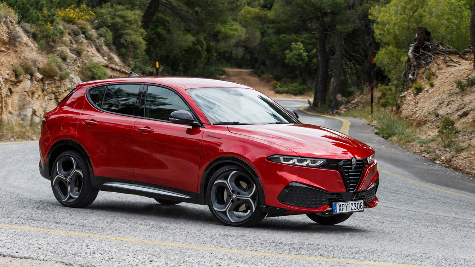Δοκιμή Alfa Romeo Tonale Ibrida 175 PS: Συναίσθημα και Λογική 