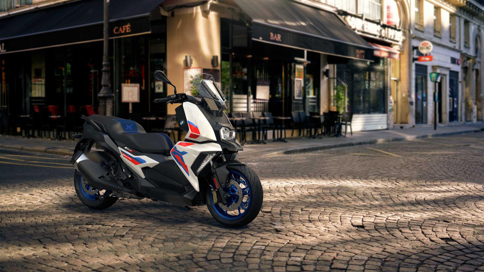 BMW C 400 X: Ευελιξία 300αριου σε συσκευασία mega scooter