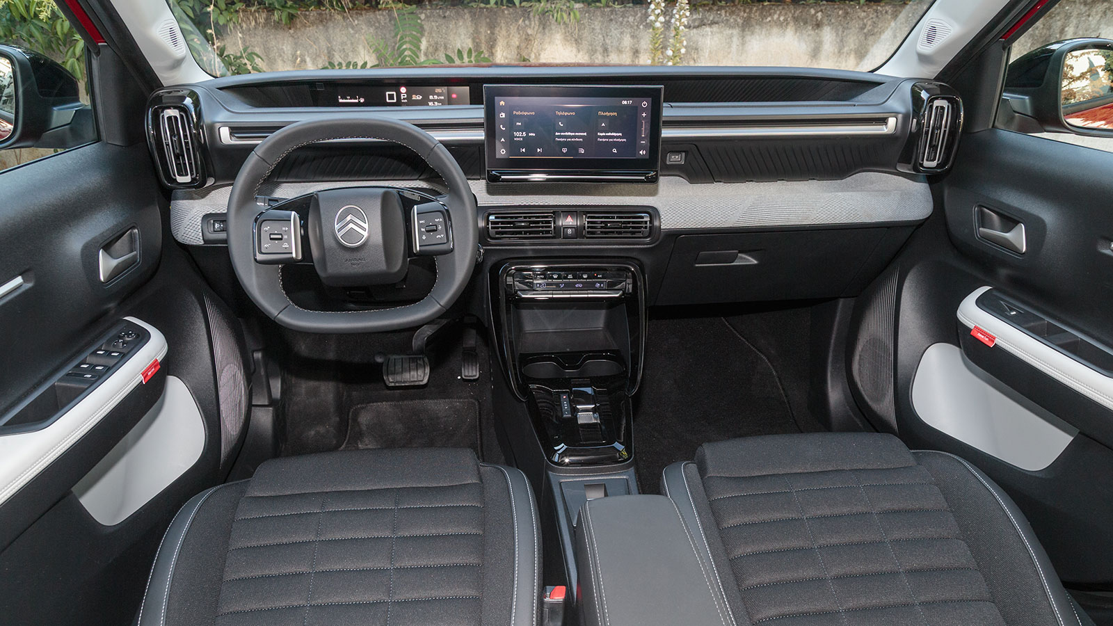 Citroen C3 Aircross VS Suzuki Vitara. Ποιο ξεχωρίζει σε εξοπλισμό ασφάλειας και άνεσης.