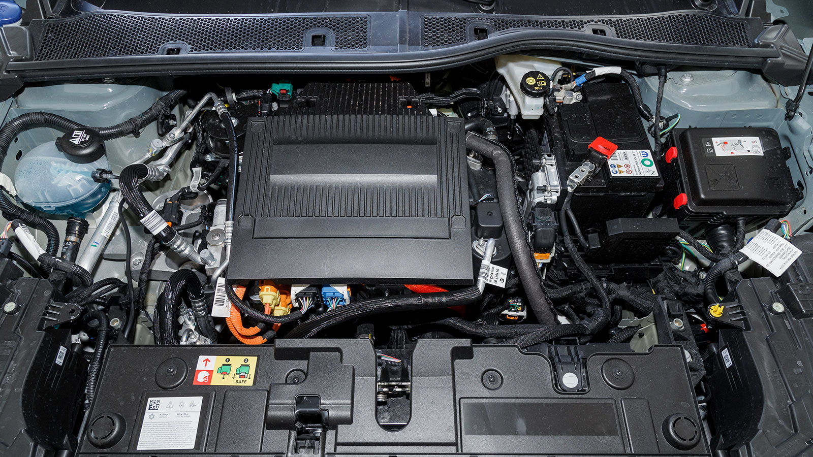 Citroen C4. Τι βαθμό παίρνει σε κατανάλωση, χώρους, επιδόσεις, εγγυήσεις. Citroen C4. Τι βαθμό παίρνει σε κατανάλωση, χώρους, επιδόσεις, εγγυήσεις.