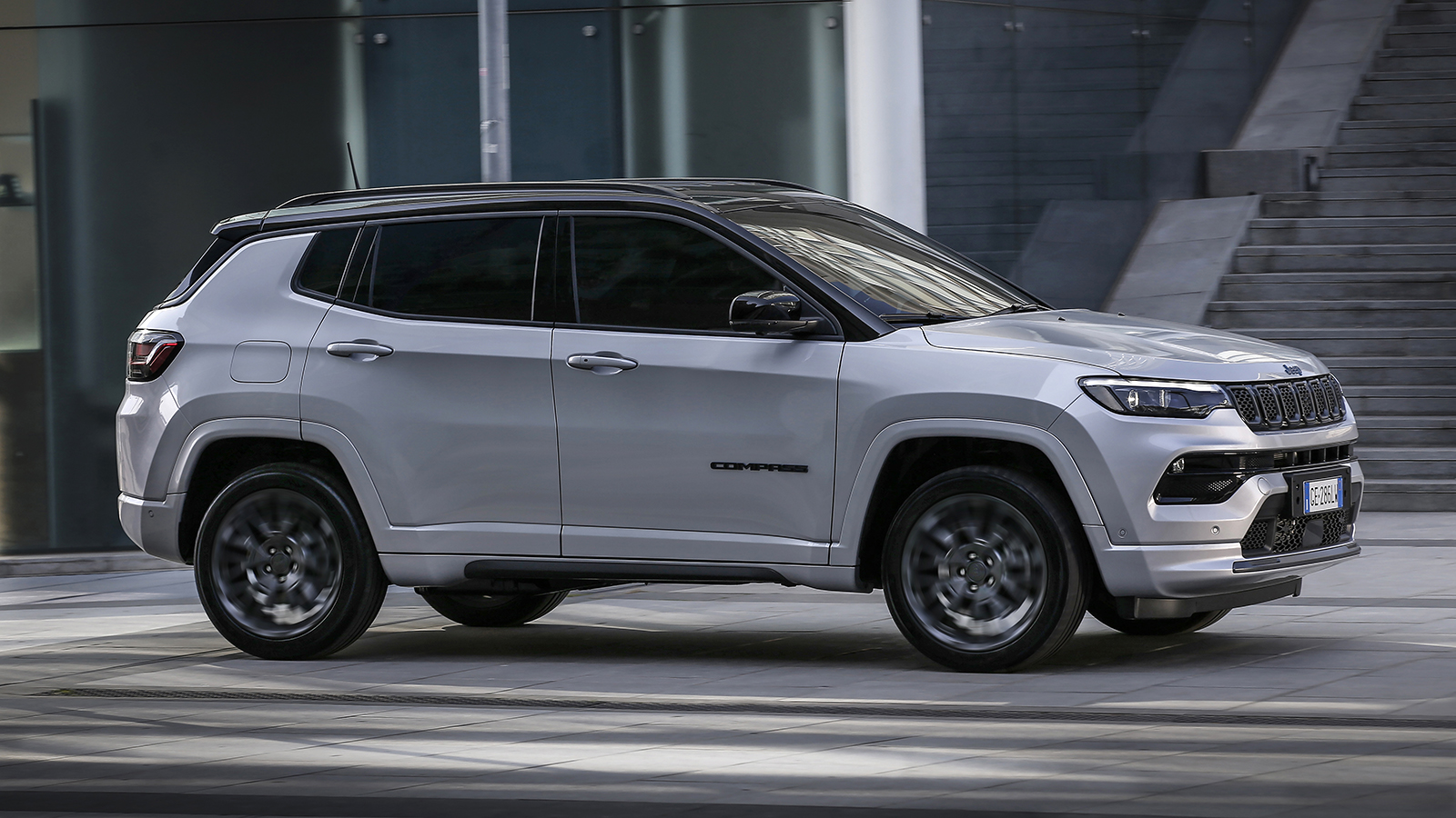 Ανανεωμένο Jeep Compass