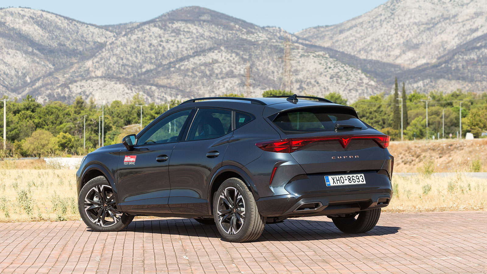 Cupra Formentor VS Nissan Qashqai Βαθμολογίες. Ποιο είναι καλύτερο σε κατανάλωση, χώρους, επιδόσεις, εγγυήσεις.