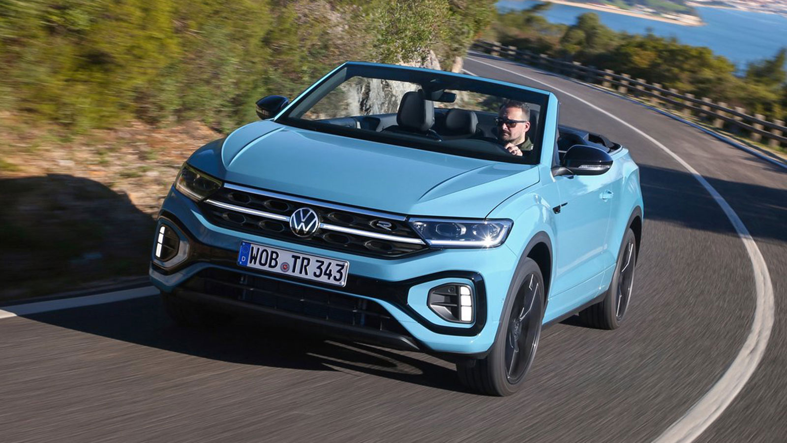 Στην Ελλάδα το «καλοκαιρινό» VW T-Roc cabrio