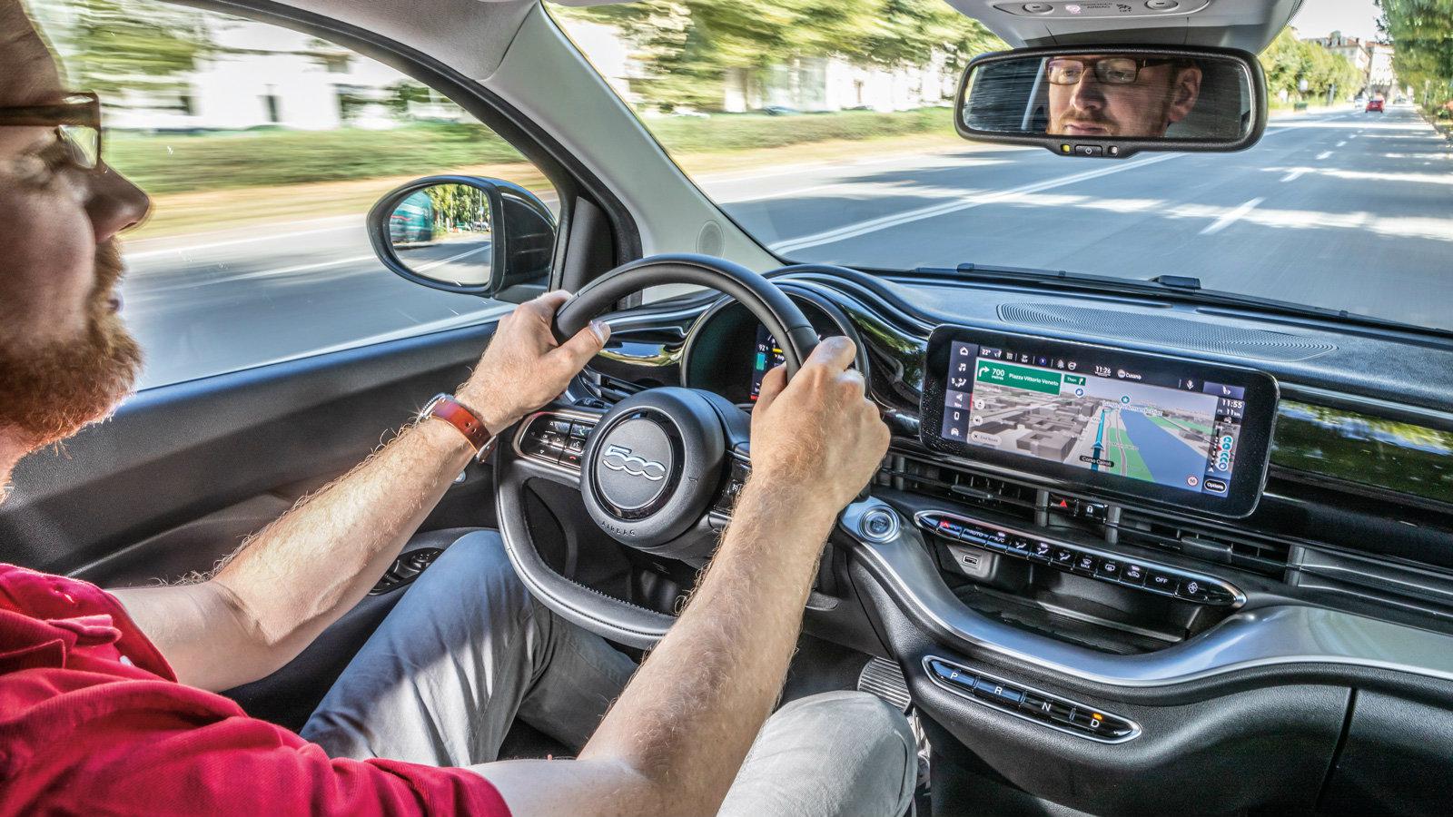 Οδηγούμε το νέο ηλεκτρικό FIAT 500 Cabrio