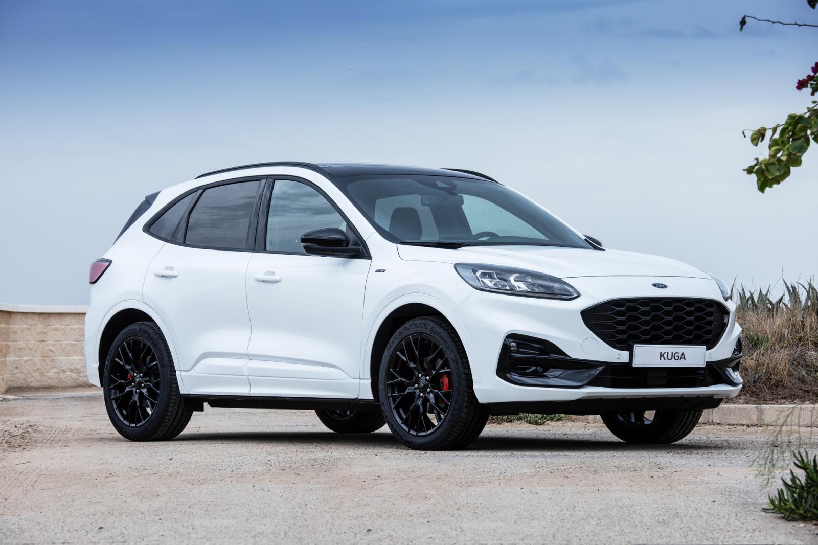 Ακόμη πιο σέξι το Ford Kuga με το νέο Black Package!