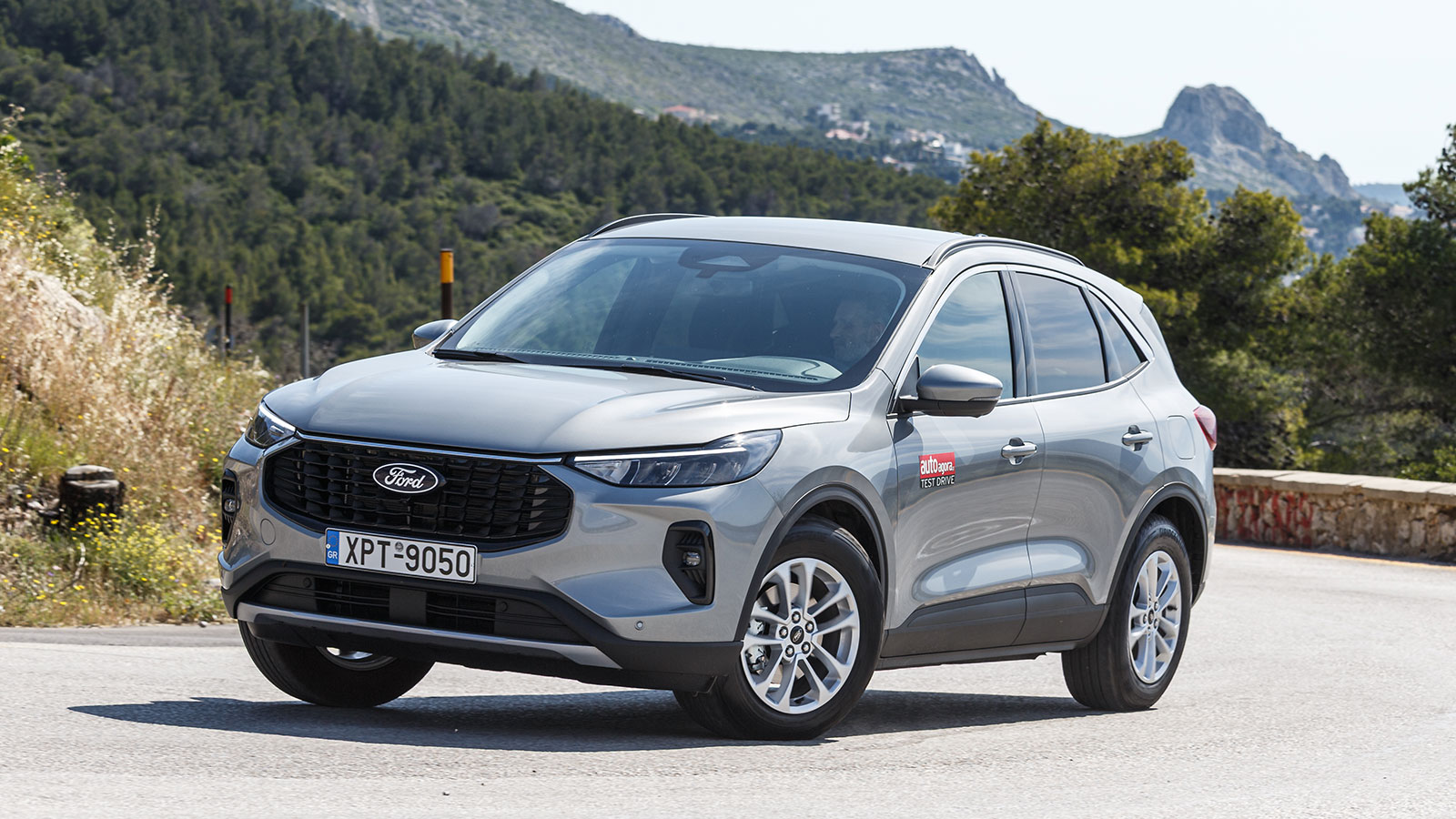 Δοκιμάζουμε και βαθμολογούμε το Ford Kuga FHEV 180 PS.