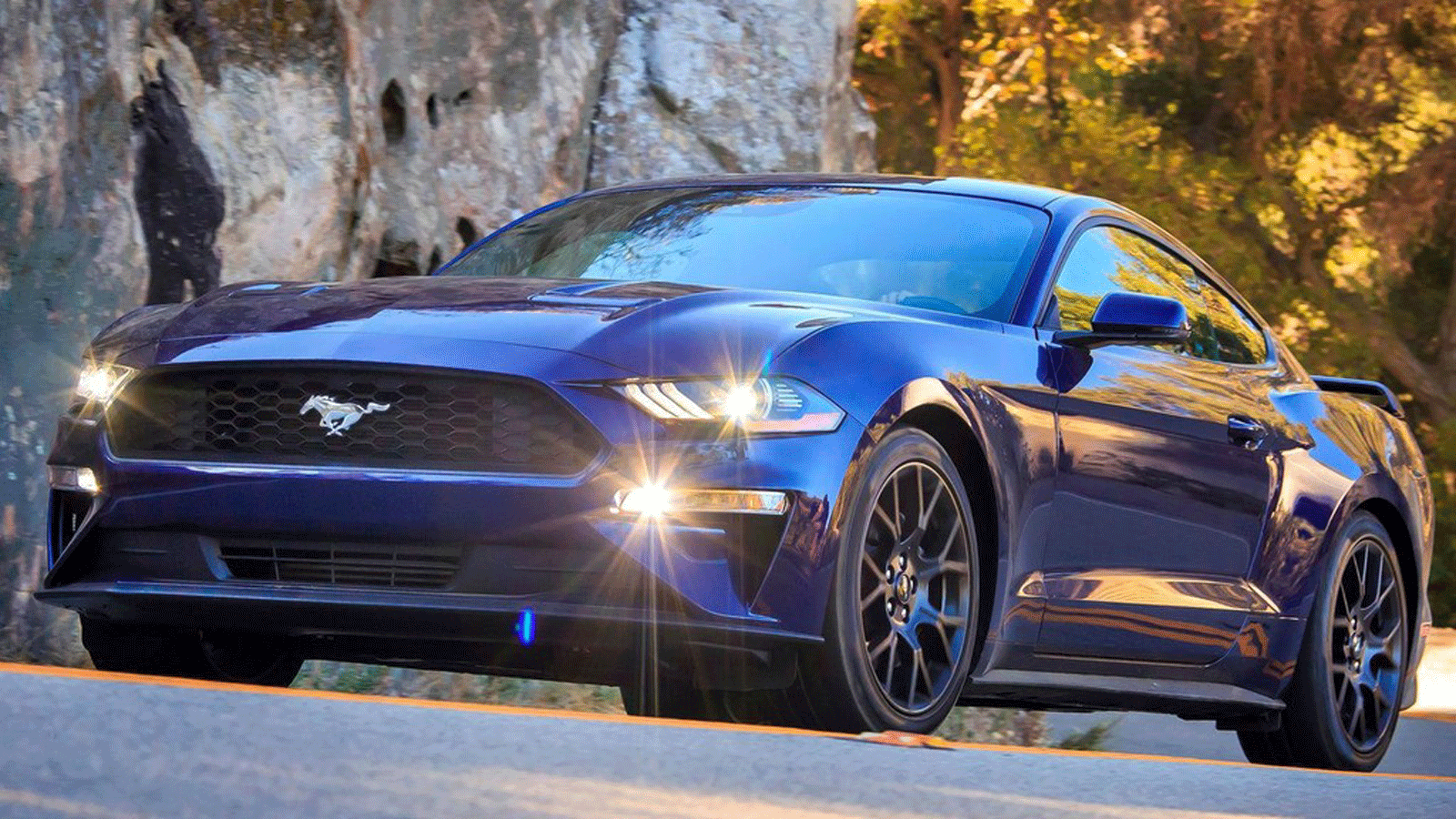 Nέα Ford Mustang και με 2 υβριδικές εκδόσεις το 2023