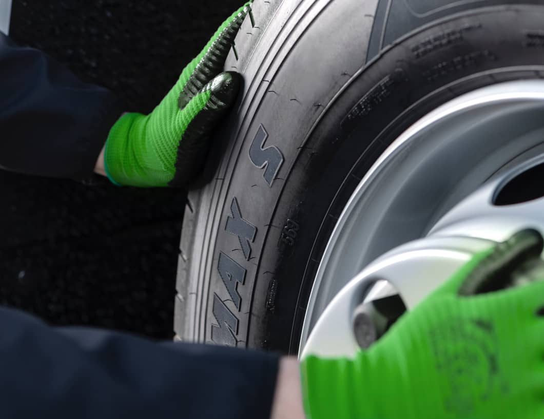 Goodyear: Προσκαλεί τη βιομηχανία να επανεξετάσει την αναγόμωση