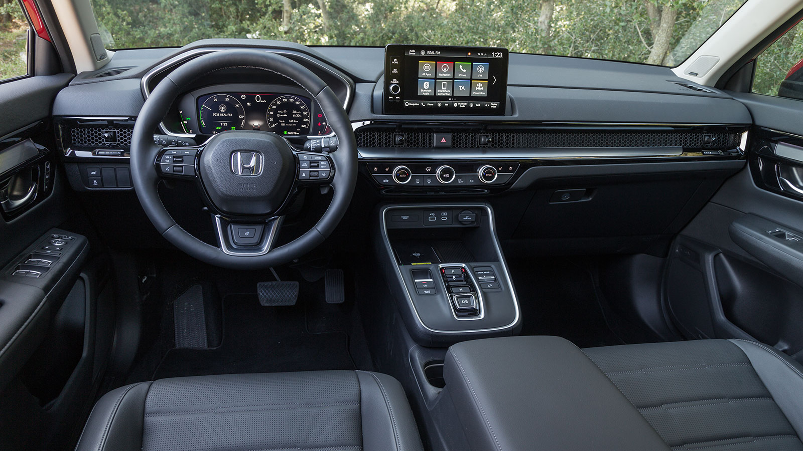 Honda Cr-v. Πόσο καλό είναι σε εξοπλισμό άνεσης και ασφάλειας.