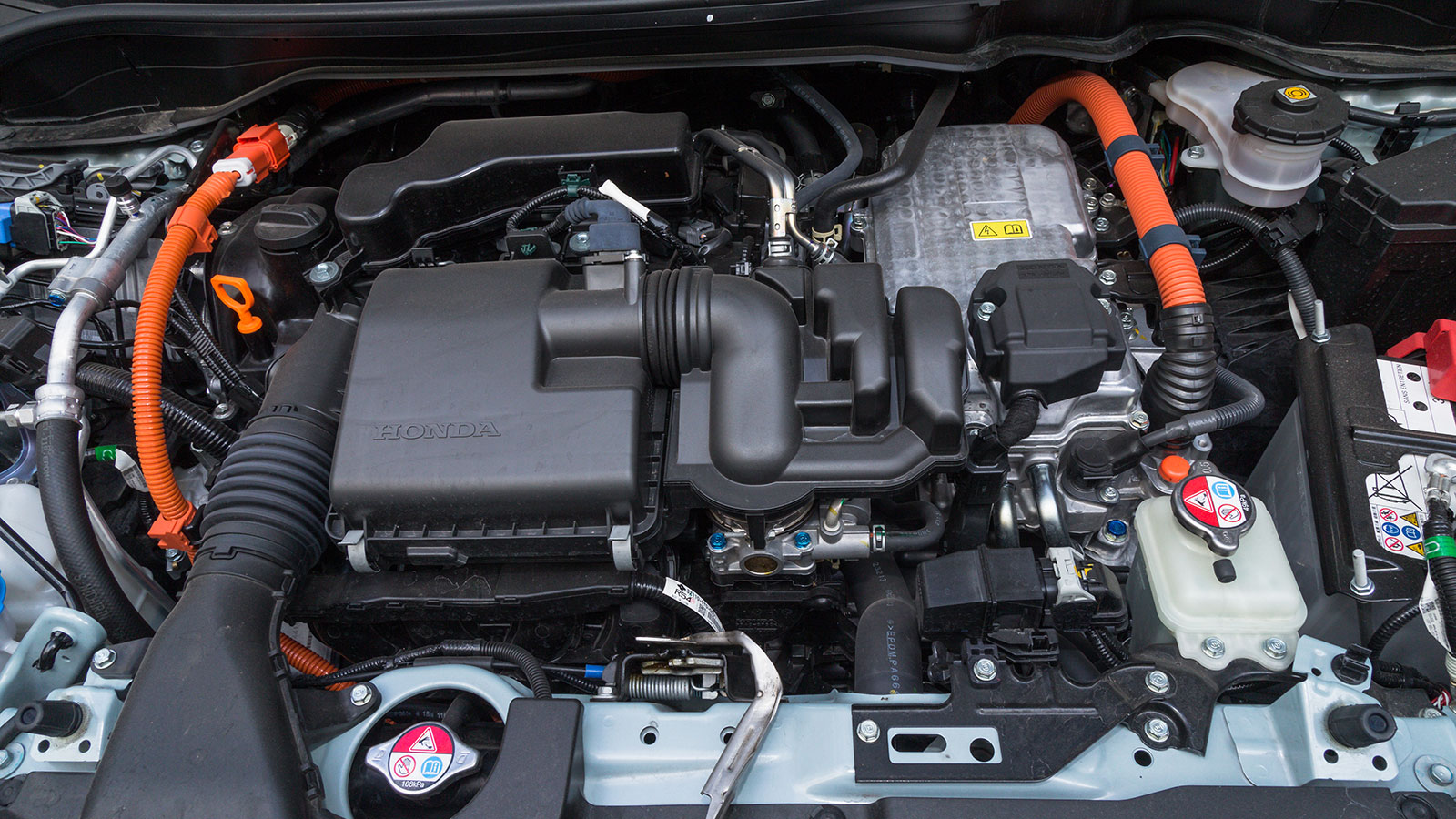 Honda Jazz Crosstar. Τι βαθμό παίρνει σε κατανάλωση, χώρους, επιδόσεις, εγγυήσεις.