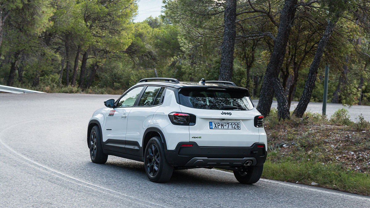 Η τετρακίνηση είναι μόνιμα διαθέσιμη έως τα 30 χλμ/ώρα.