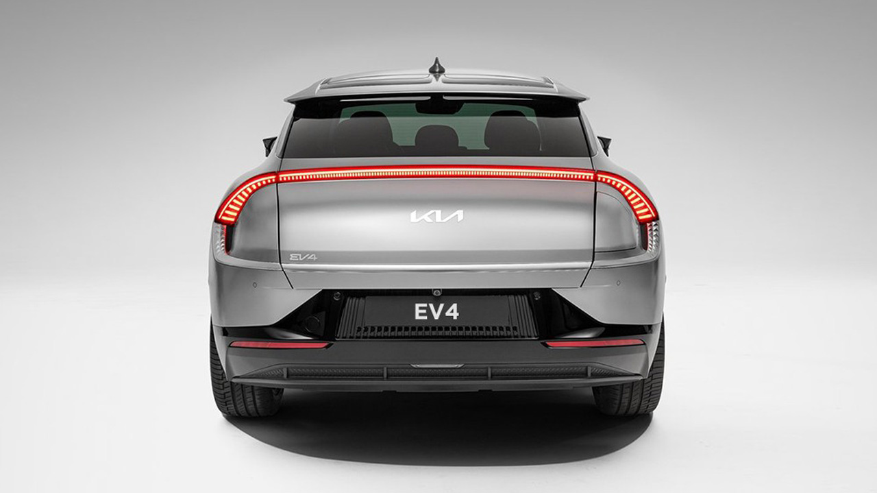 Kia EV4: Το νέο ηλεκτρικό αδελφάκι του EV6