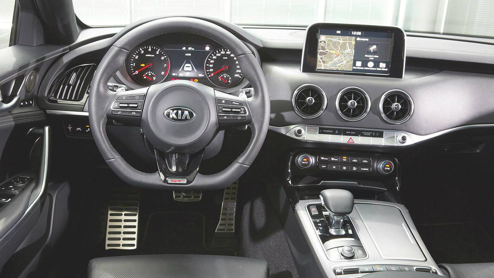 Οδηγούμε τα 370 άλογα του νέου Kia Stinger