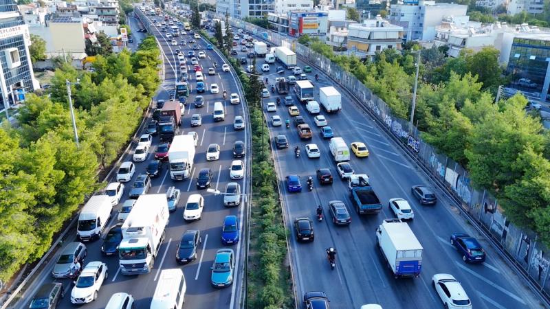 Κοντά στις 140.000 οι αιτήσεις άρσης ακινησίας για το καλοκαίρι Κοντά στις 140.000 οι αιτήσεις άρσης ακινησίας για το καλοκαίρι