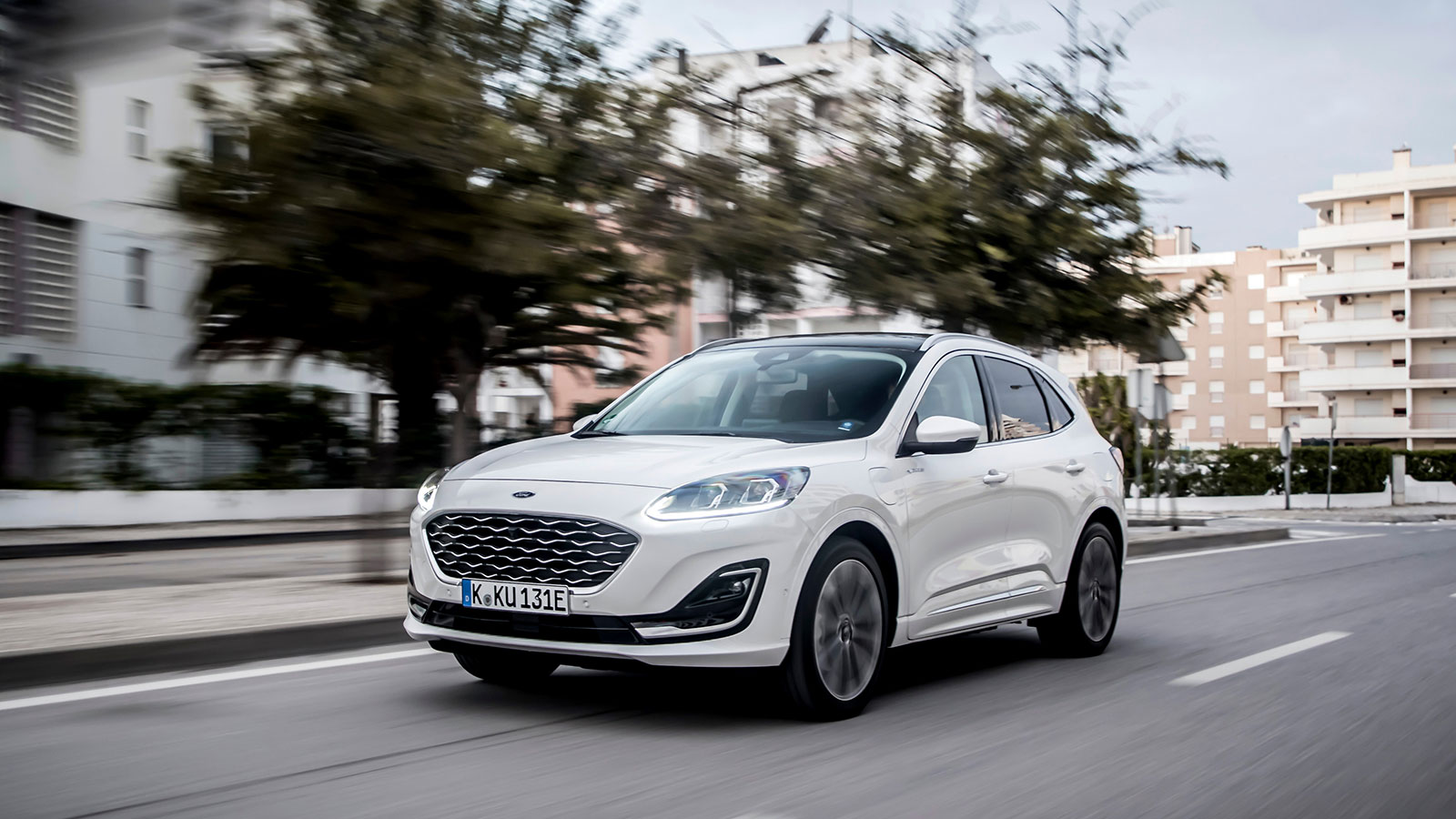 Ford Kuga Plug-In Hybrid: Tο δημοφιλέστερο PHEV μοντέλο