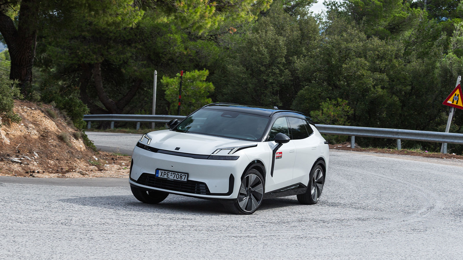 Lynk & Co 08 345 PS: Το Plug-In SUV με 200 χλμ. ηλεκτρική αυτονομία 