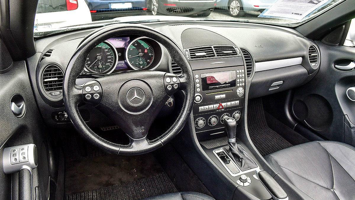 Test μεταχειρισμένου: Mercedes SLK 2006