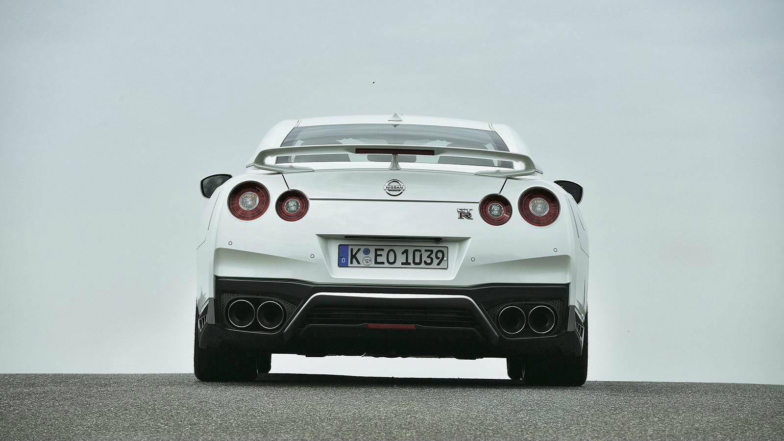 Nissan GT-R Track Edition