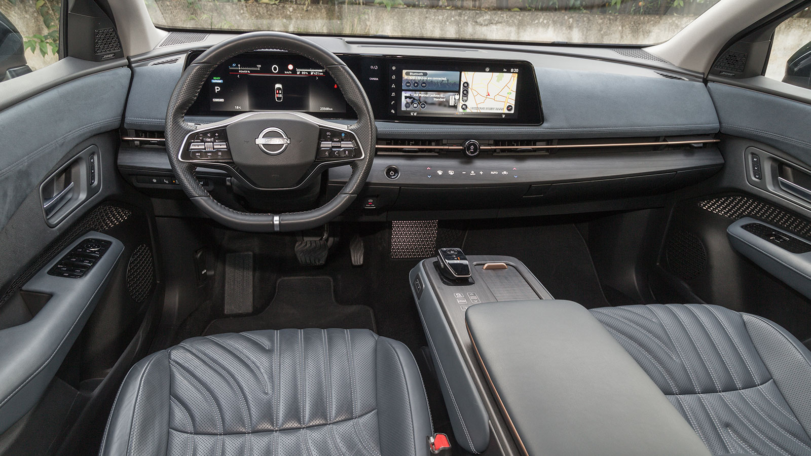 Nissan Ariya. Πόσο καλό είναι σε εξοπλισμό άνεσης και ασφάλειας.
