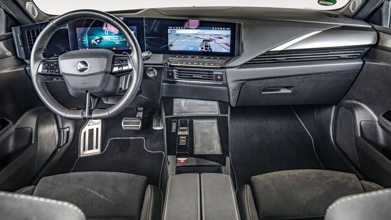 Οpel Astra Sports Tourer GSe Hybrid: Η τριπλέτα της ευτυχίας