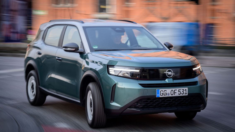 Opel Frontera 1.2 T Hybrid 48V: Οδηγούμε το νέο μικρό υβριδικό SUV