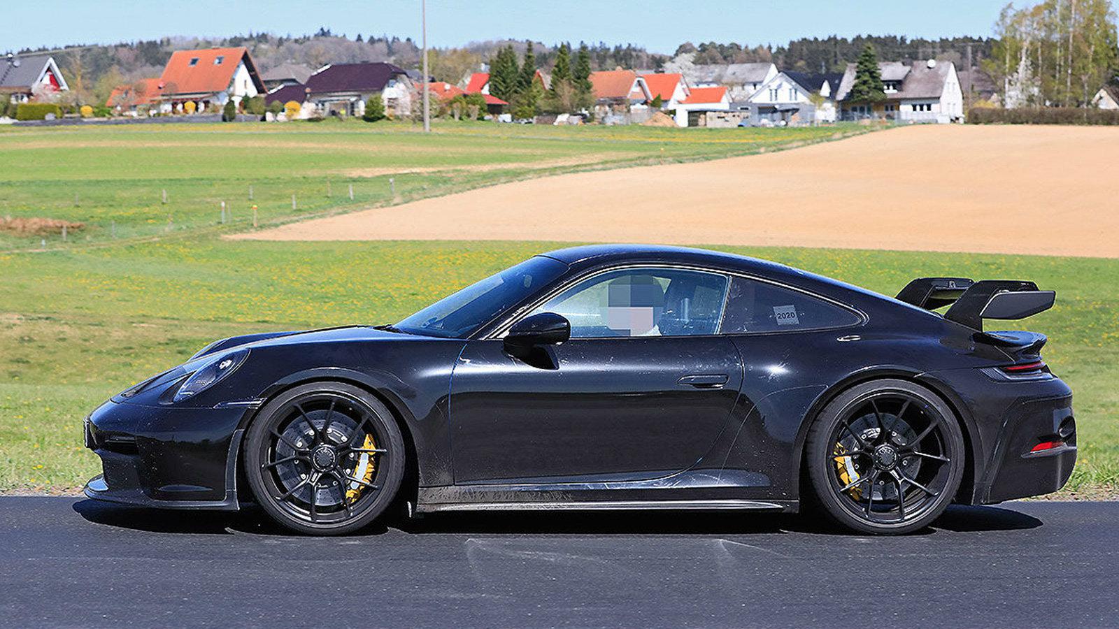 Αποκαλύπτουμε τη νέα Porsche 911 GT3 