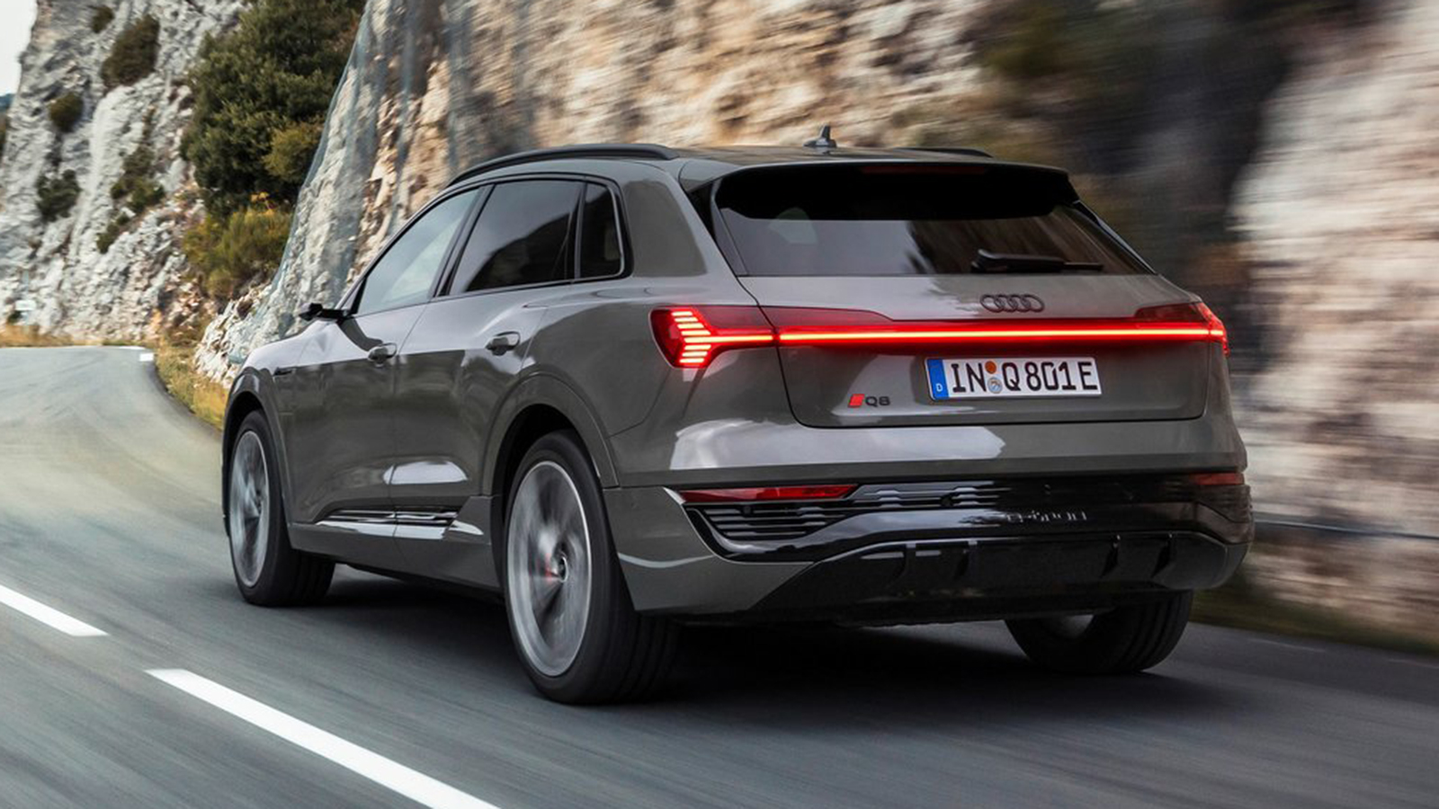 Oι τιμές του νέου Audi Q8 e-tron στην Ελλάδα