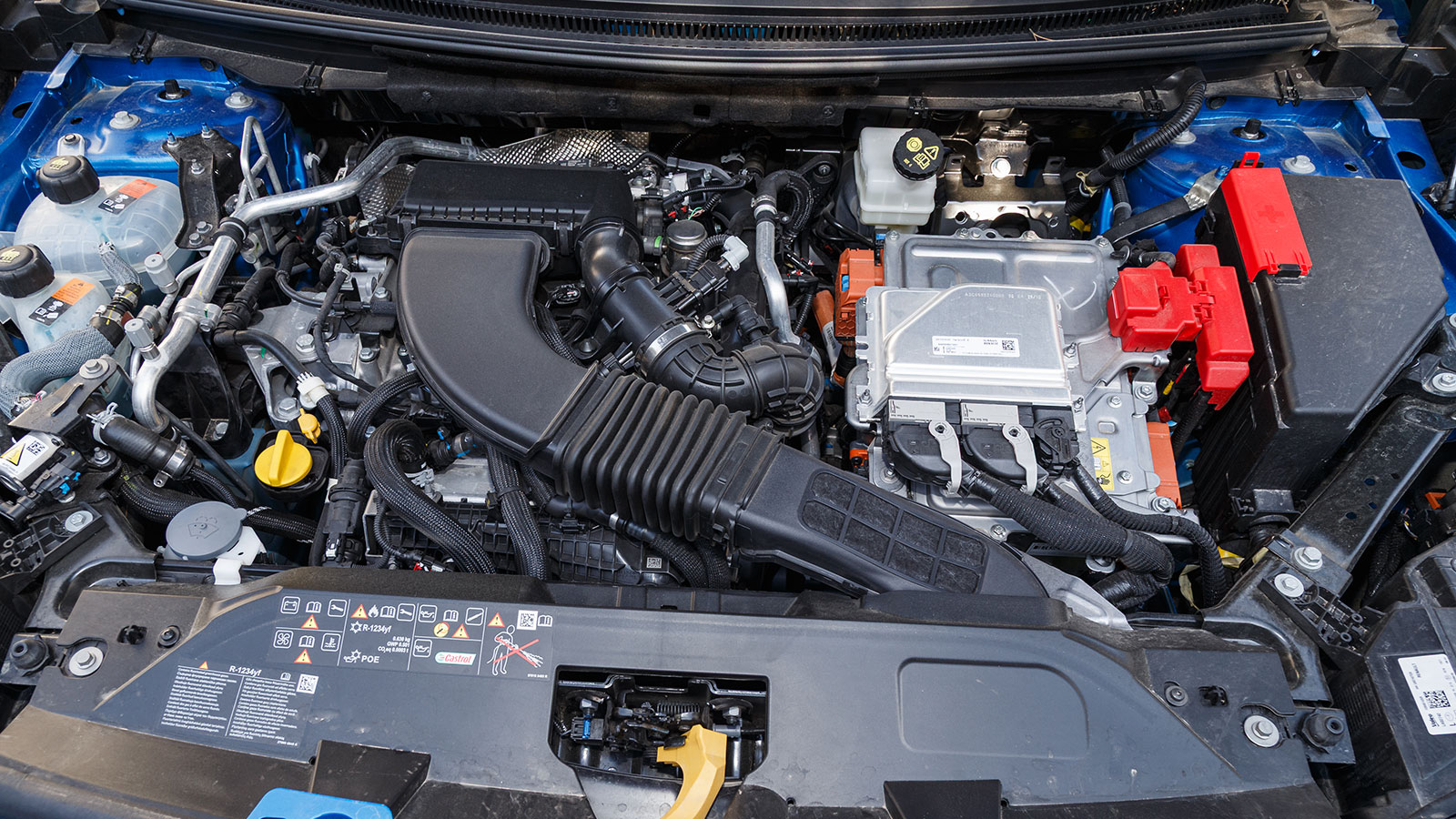 Renault Rafale. Τι βαθμό παίρνει σε κατανάλωση, χώρους, επιδόσεις, εγγυήσεις.