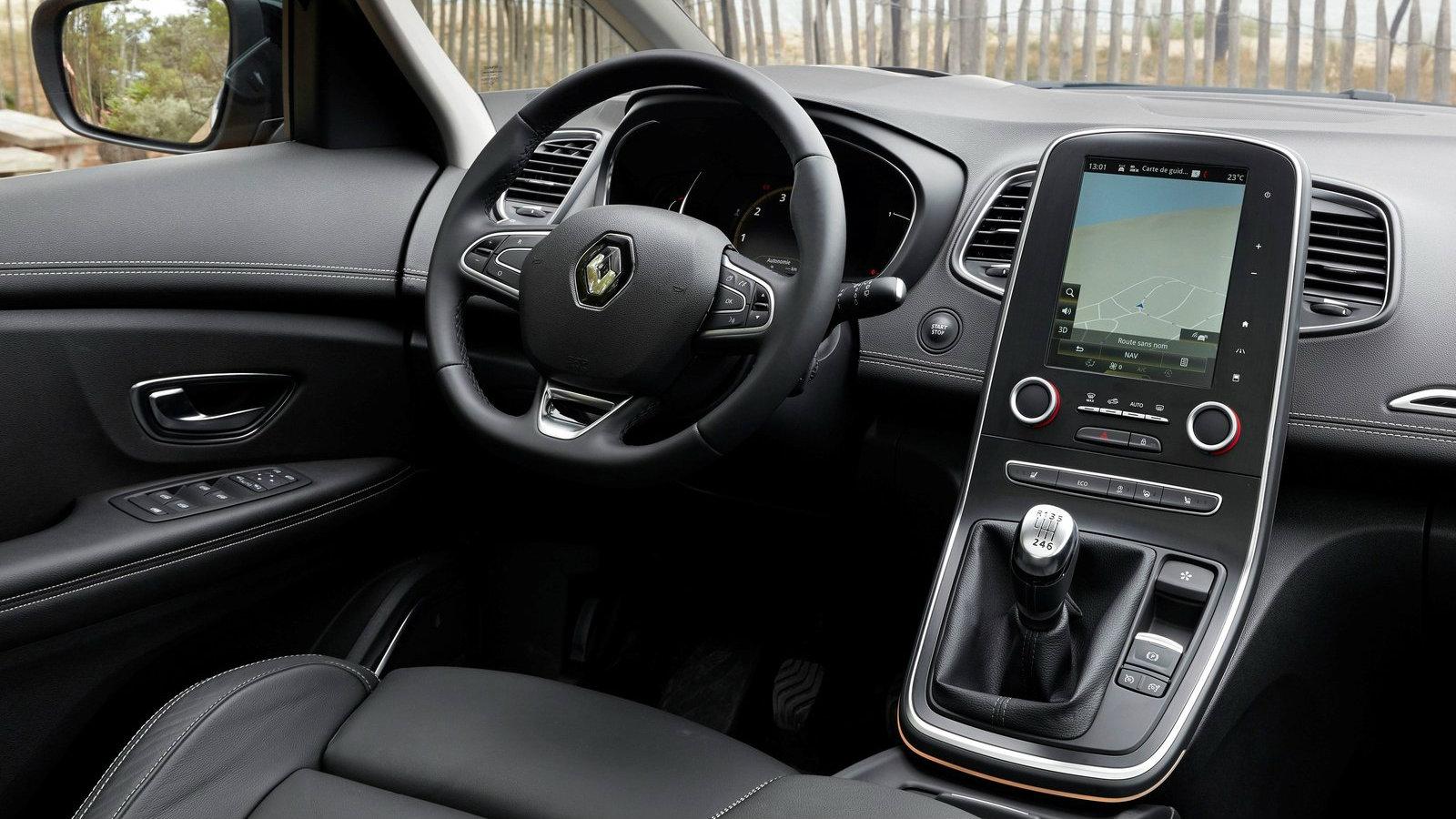Renault SCENIC: Το απόλυτο οικογενειακό της ελληνικής αγοράς