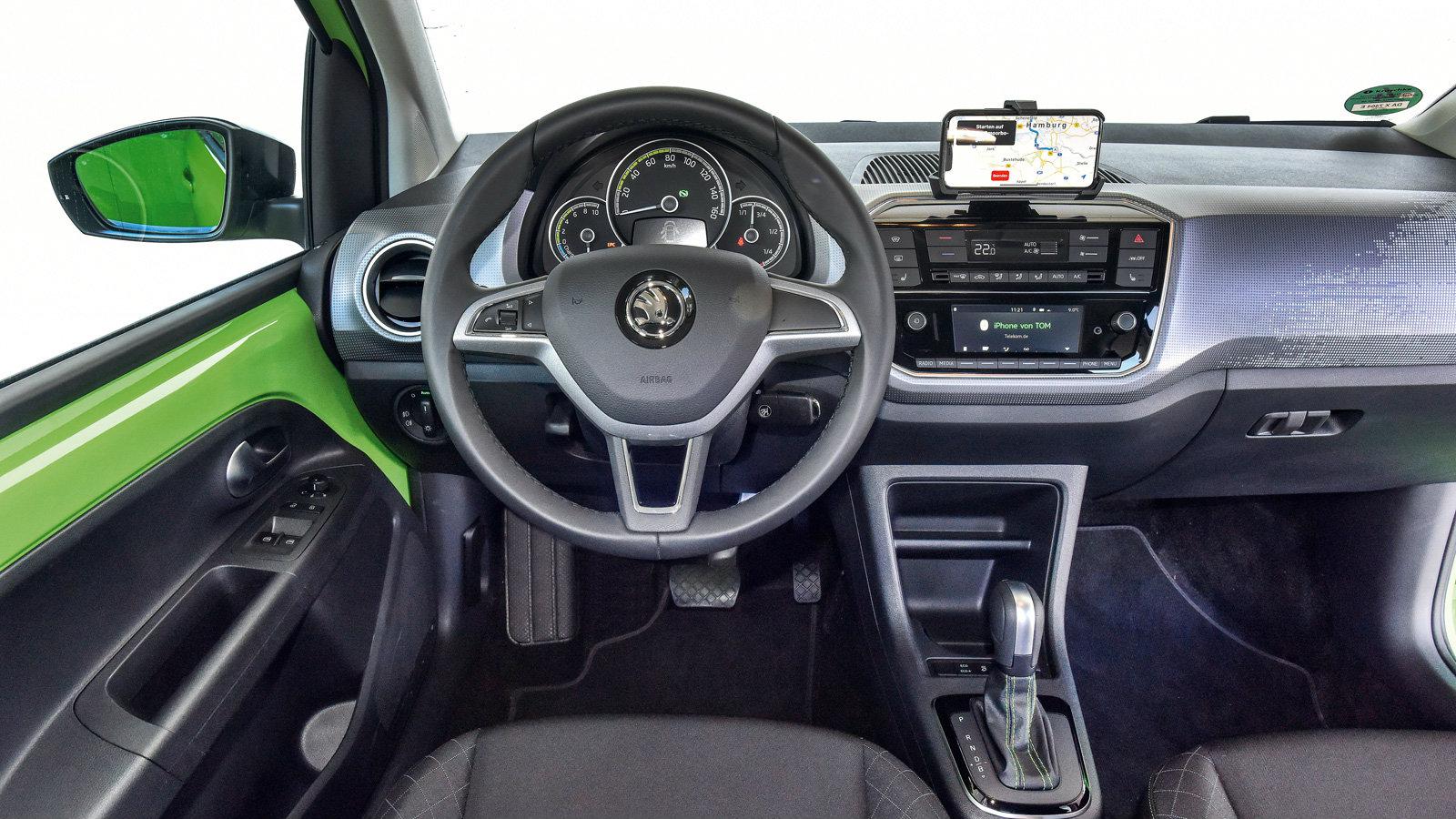 Συγκρίνουμε το Skoda Citigoe iV με το Smart EQ Fortwo