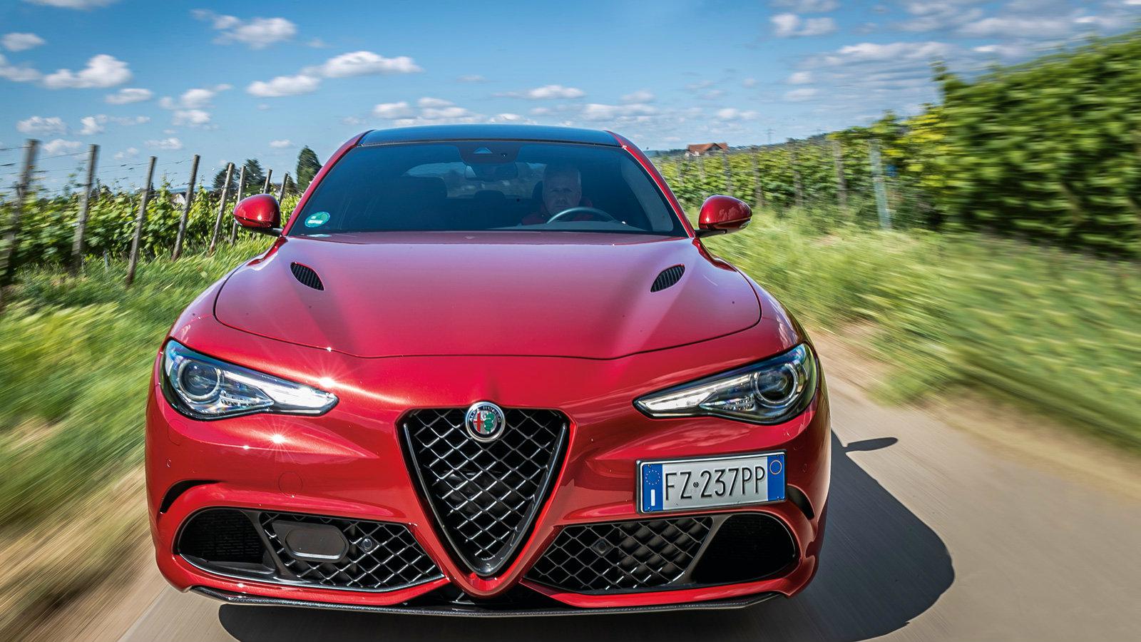 Οδηγούμε τη νέα Alfa Romeo Stelvio και Giulia