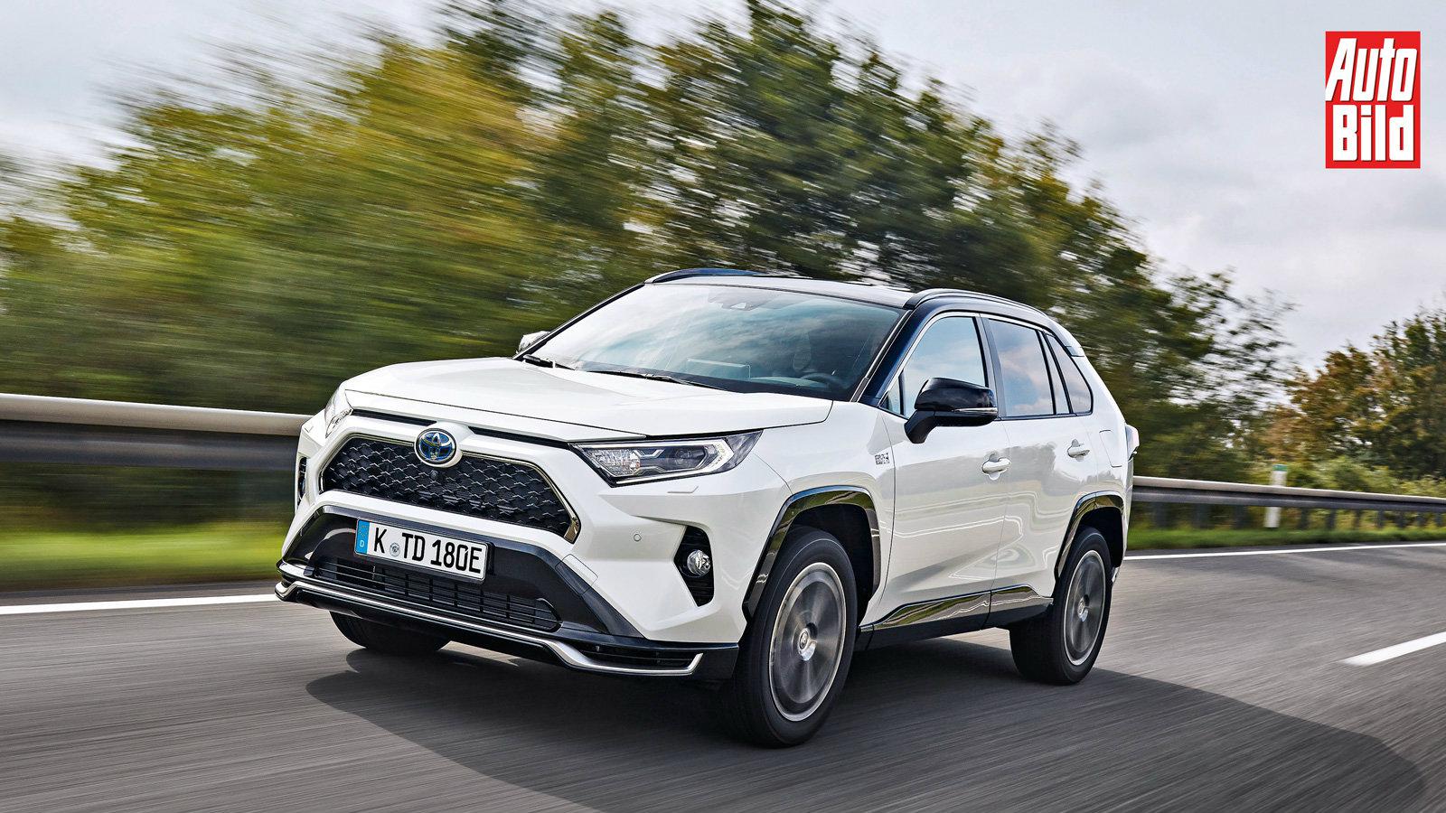 Οδηγούμε το νέο Toyota RAV4 plug-in hybrid με 306 ίππους 