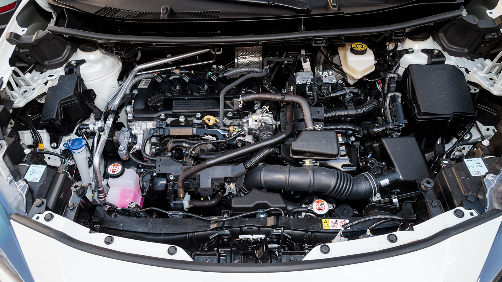 Toyota Yaris Cross. Τι βαθμό παίρνει σε κατανάλωση, χώρους, επιδόσεις, εγγυήσεις.