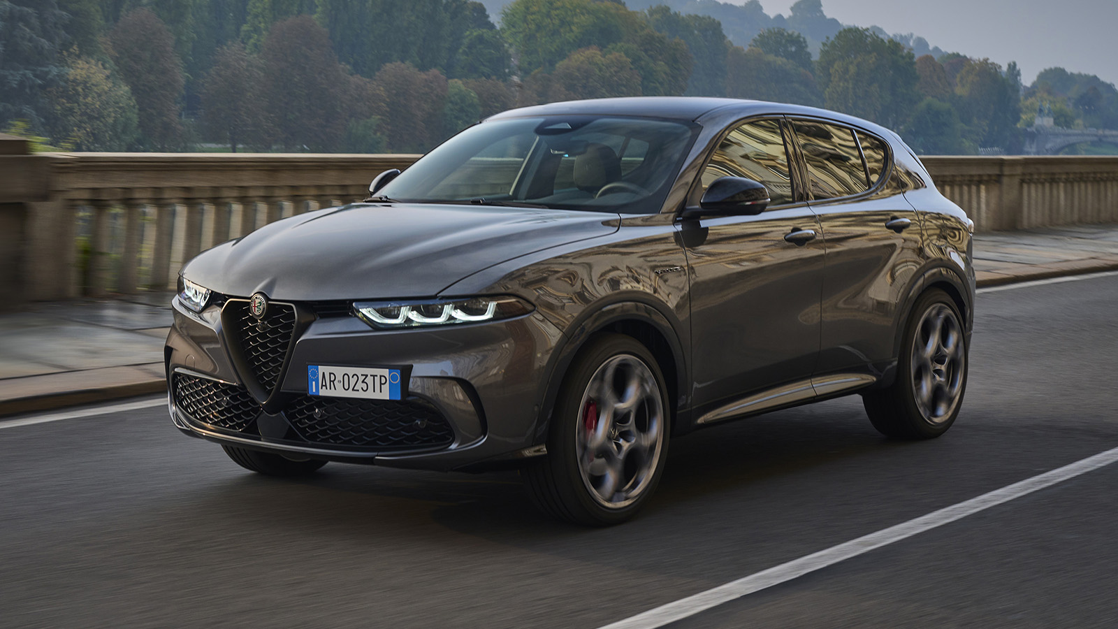 Πρεμιέρα για την Alfa Romeo Tonale Plug-in Hybrid Q4