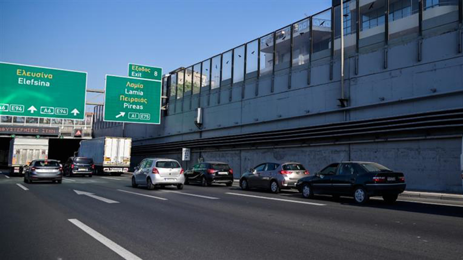 Ελλάδα: 40χρονη συνελήφθη 2 φορές σε 4 μέρες για οδήγηση στη ΛΕΑ 