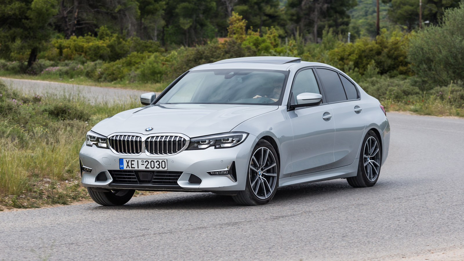 BMW 320d: Μυώδες αμάξωμα και 400 Nm ροπή