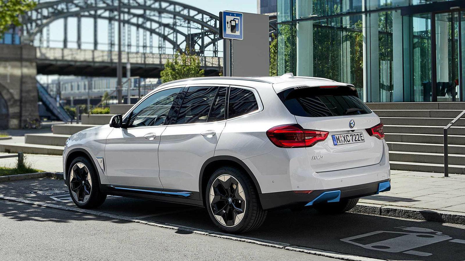 Επίσημο: Νέα BMW iX3