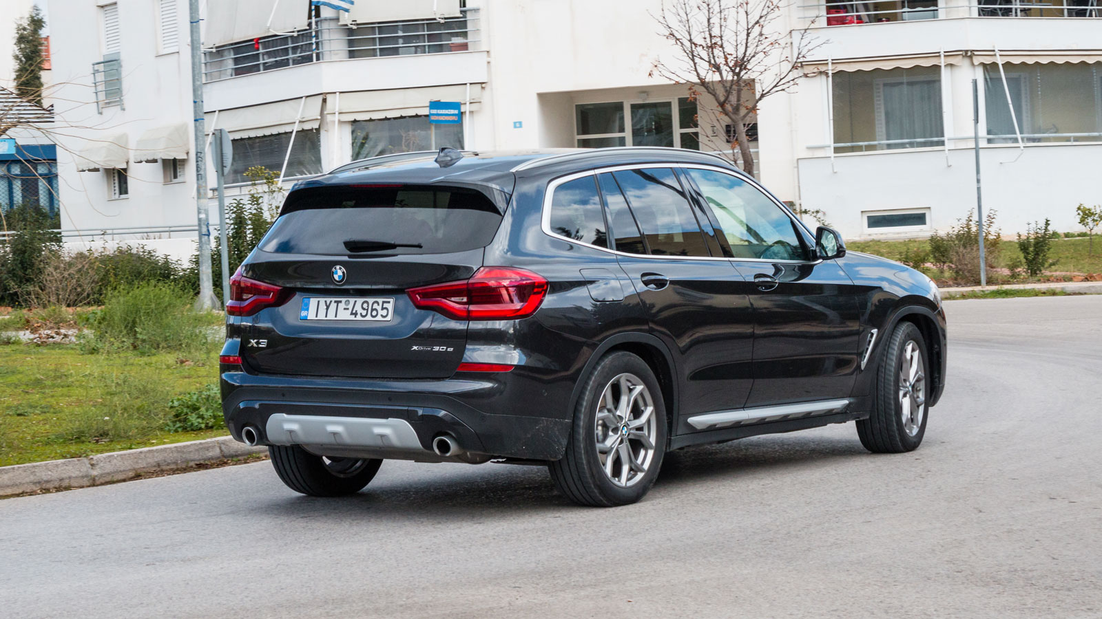 BMW X3 xDrive 30e: 292 ίπποι και 2,5 λίτρα/100 χλμ