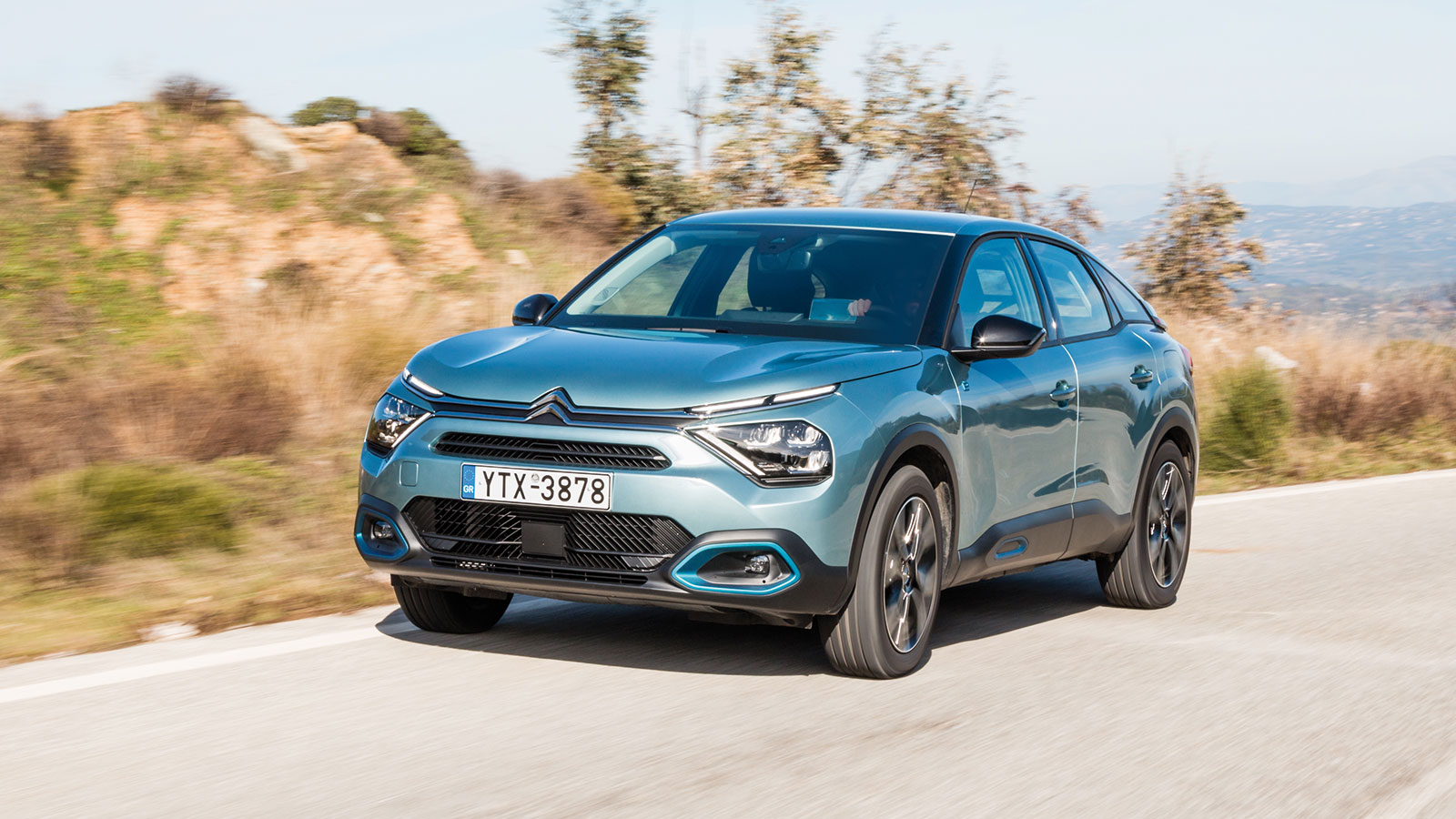 Citroen E-C4 C-Cross: Πάνω από 300 χλμ με μια φόρτιση