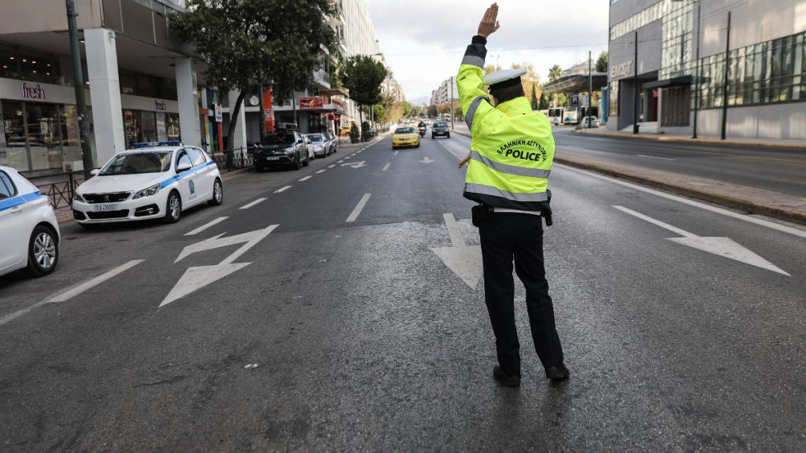 Ξεπέρασαν τις 16.000 οι παραβάσεις του ΚΟΚ το 3ήμερο της Κ. Δευτέρας Ξεπέρασαν τις 16.000 οι παραβάσεις του ΚΟΚ το 3ήμερο της Κ. Δευτέρας