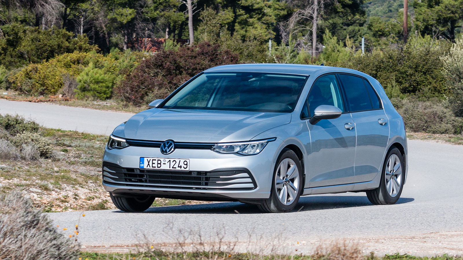 VW Golf 1.0 eTSI: Χαμηλή κατανάλωση και πλούσιος εξοπλισμός