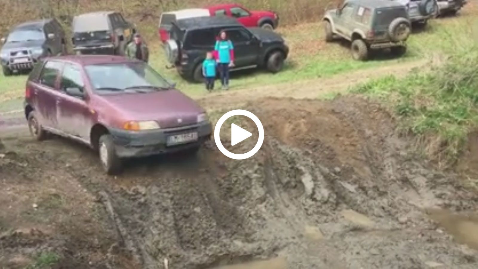 Εκεί που δεν μπορούν τα 4x4 μπορούν τα Punto [video]