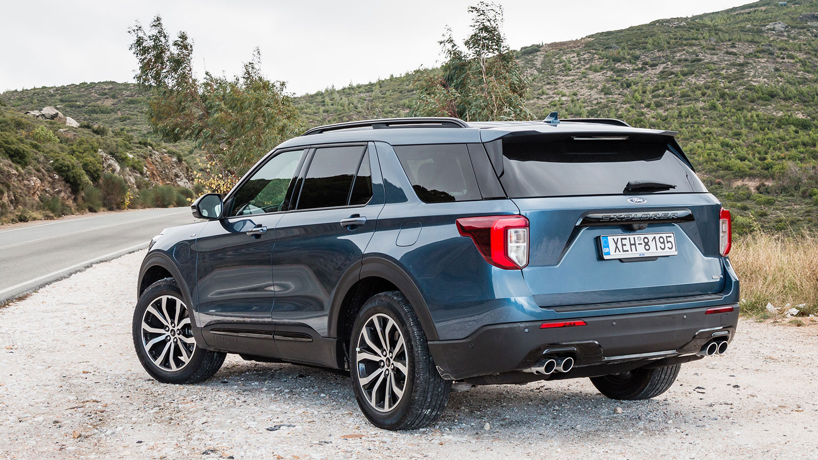  Ford Explorer Plug-In: Σκάβει με 457 ίππους, καίει 5 λτ/100χλμ