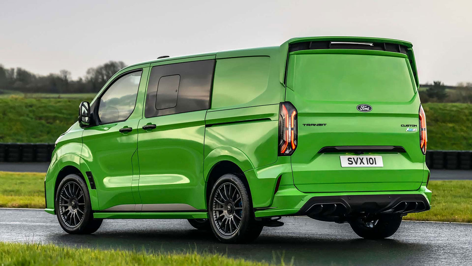 Το νέο Ford Transit MS-RT έφτασε με αγωνιστικά γονίδια!