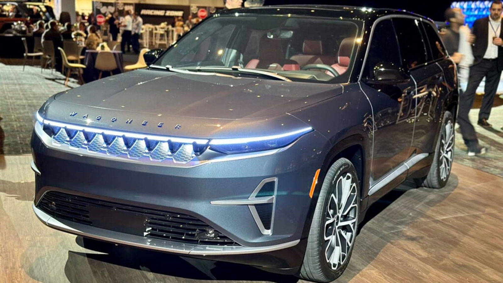 Εμφανίστηκαν σε εκδήλωση τα ηλεκτρικά Jeep Recon και Wagoneer