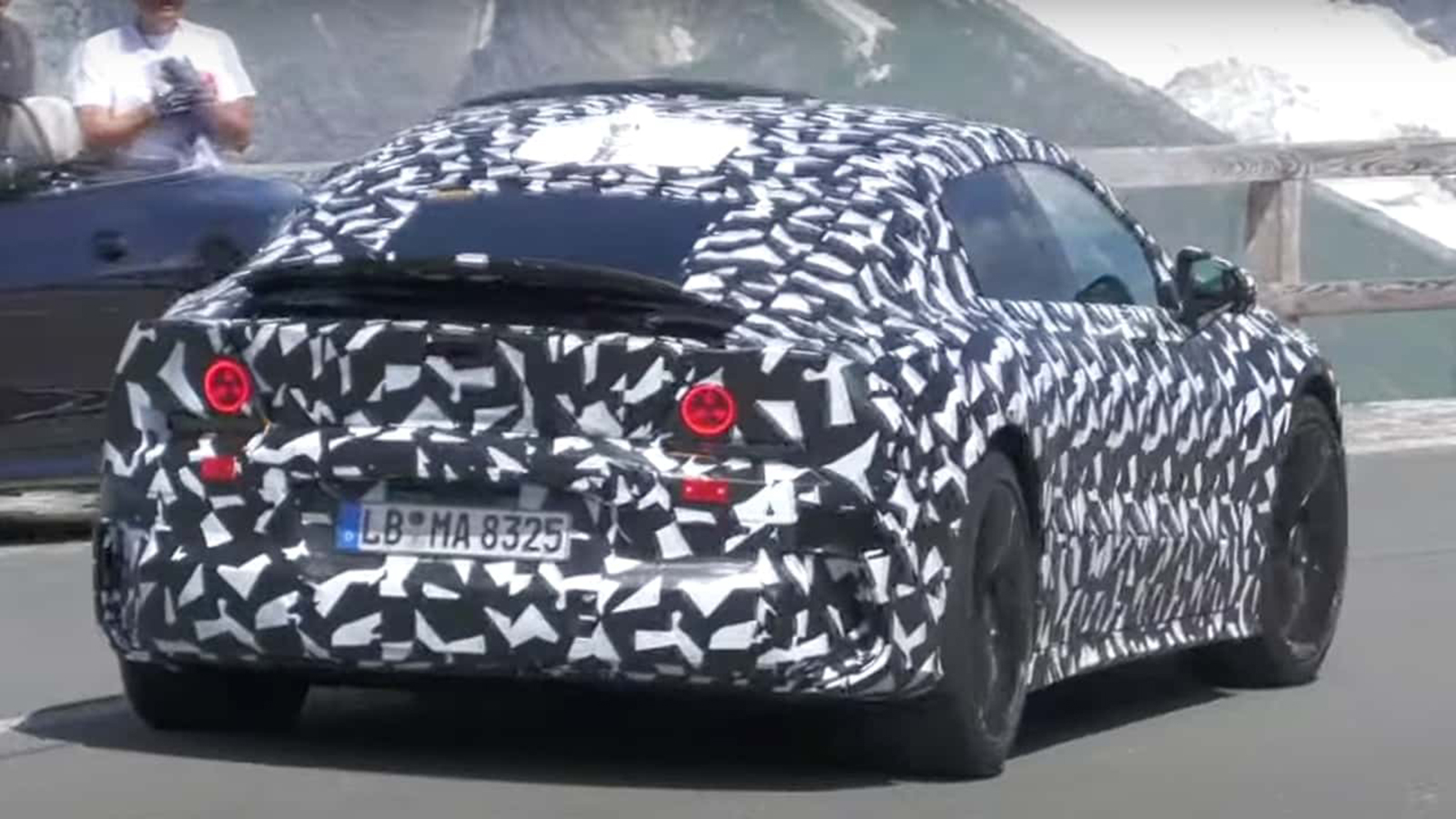 Mercedes-AMG: Το νέο ηλεκτρικό supercar καταγράφηκε σε δοκιμές Mercedes-AMG: Το νέο ηλεκτρικό supercar καταγράφηκε σε δοκιμές