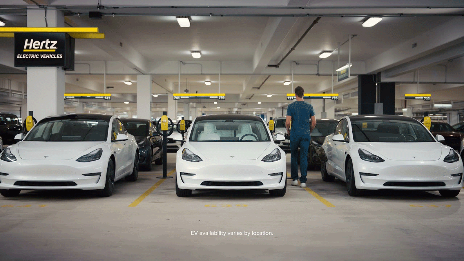 Τεράστια παραγγελία οχημάτων της Tesla από την Hertz