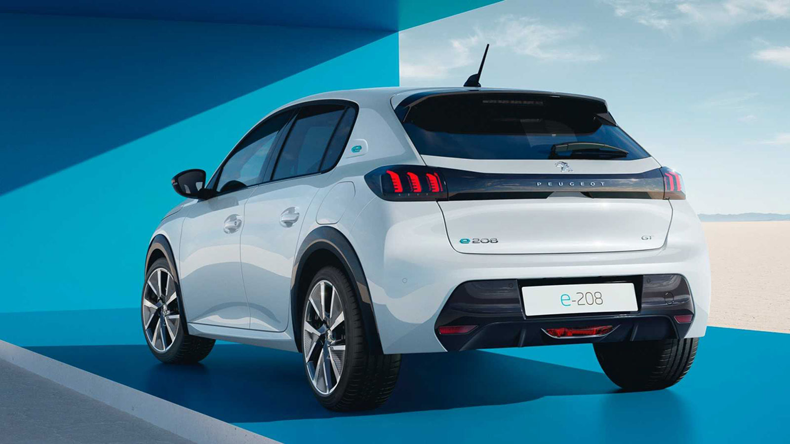 Ανανεωμένο Peugeot e-208: Μεγαλύτερη ισχύ & αυτονομία